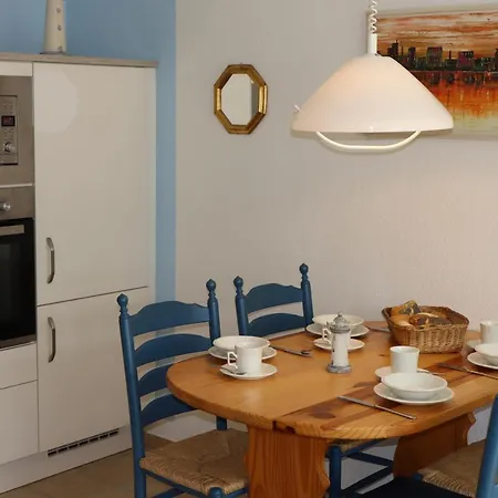 Strandlust Apartment *